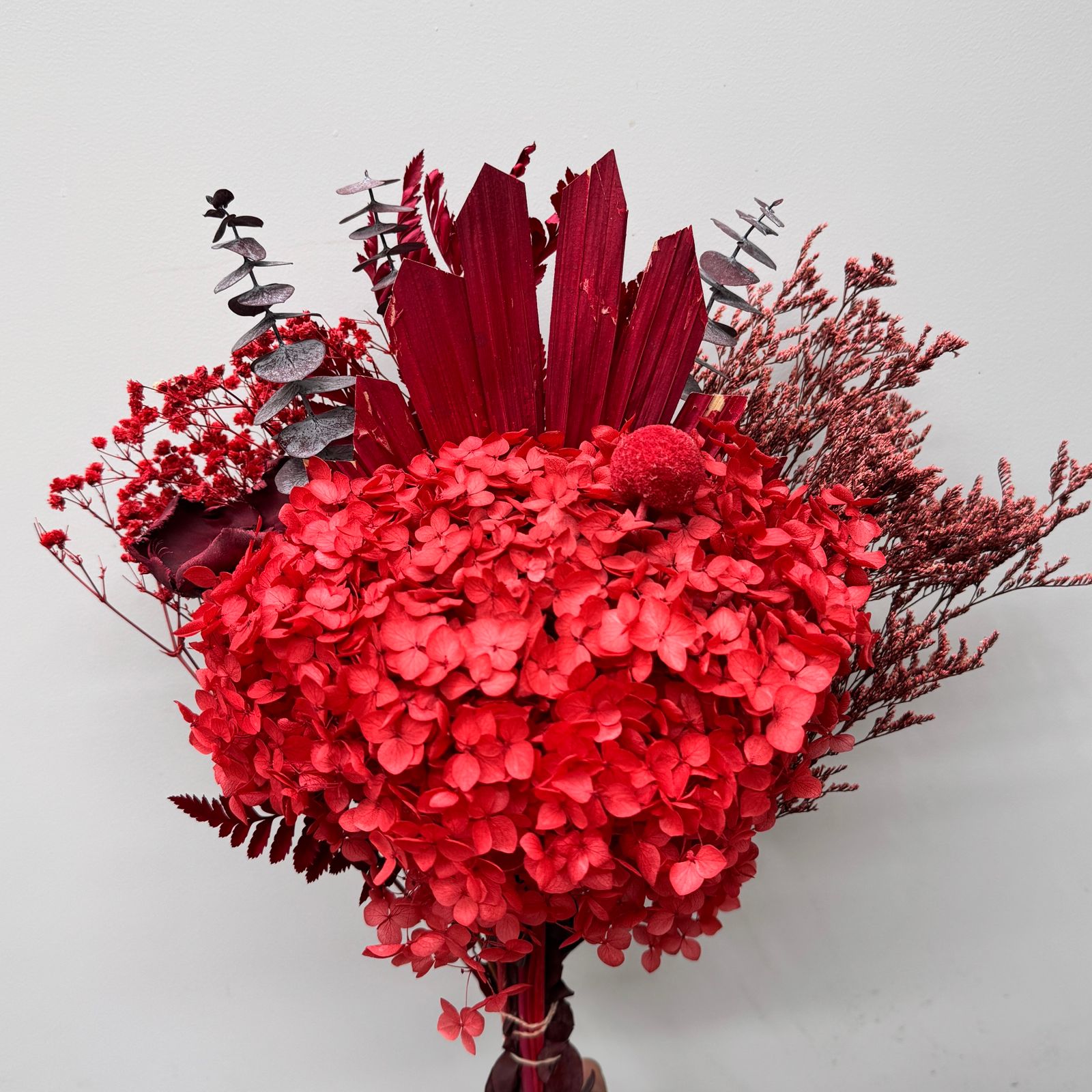 Red Velvet - Dry Flowers Traders |